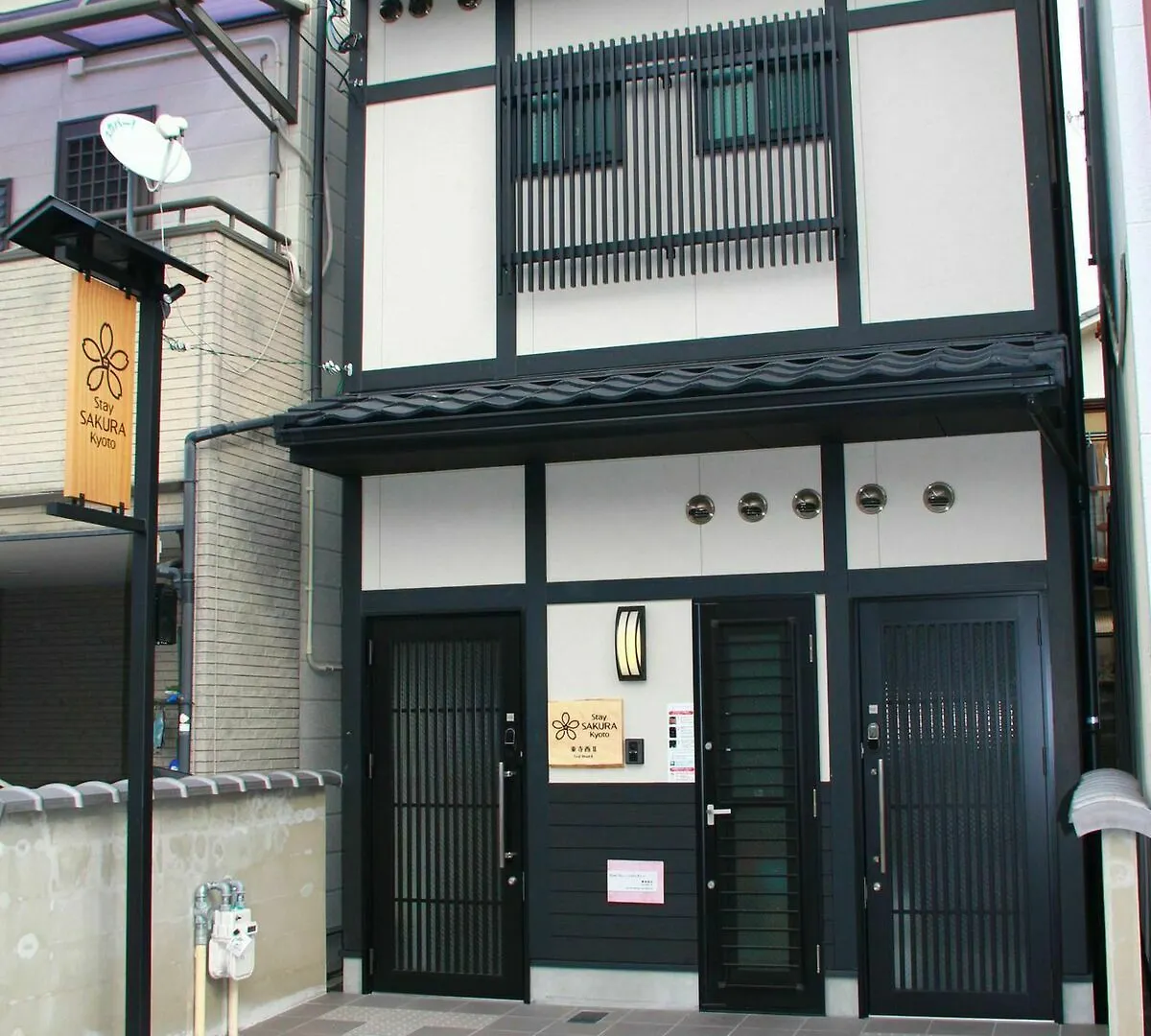 Stay Sakura Kyoto Toji West II 0*,  Japan